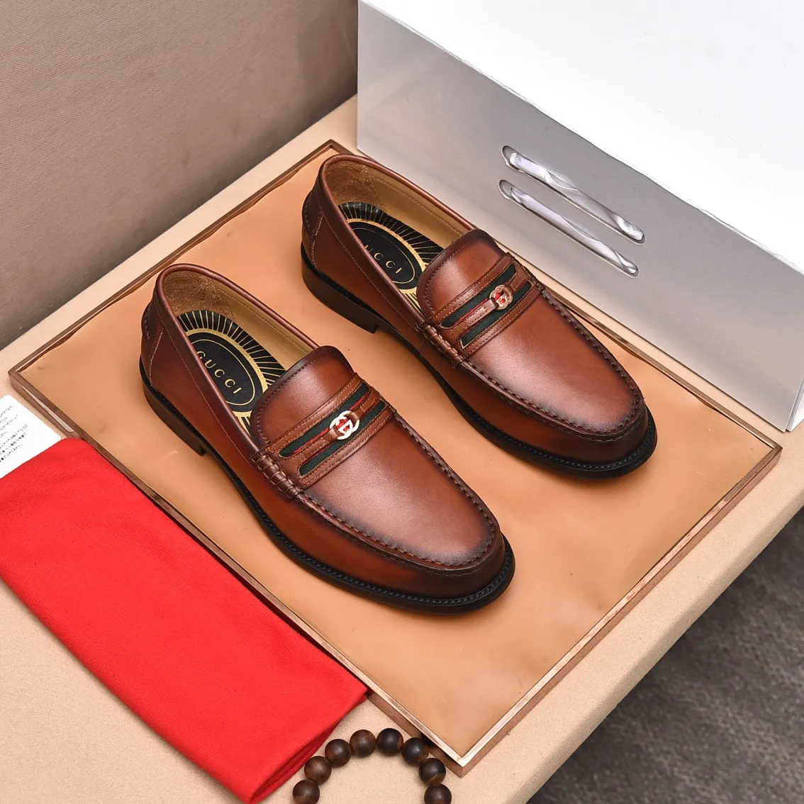 Men's shoes 💰580 📛📛Original (water-dyed cow lining) Gucci GUCCI official website formal shoes 🌀 Italian 🇮🇹 imported cowhide ➕ top imported water-dyed cowhide lining 💋 fine handmade original bottom, the real thing looks better when photographed in person Standard size 38-44